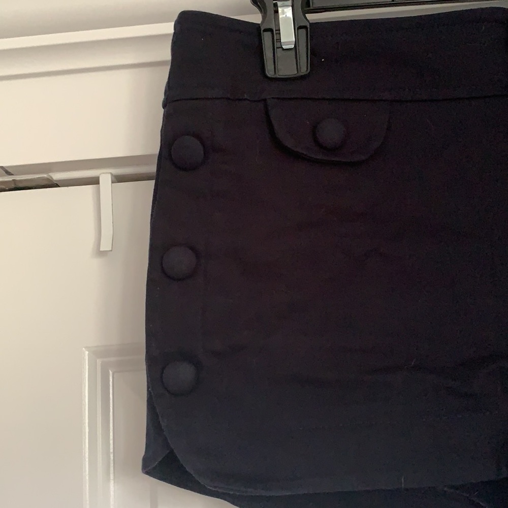 Pins and Needles Shorts - Picture 3 of 6